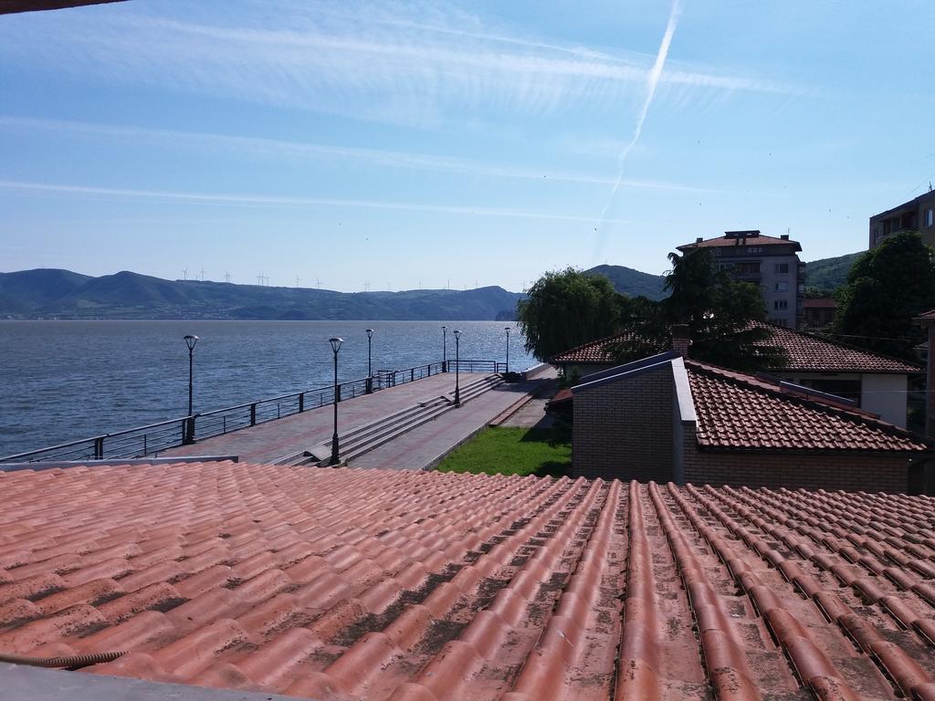 Zlatna Ribica Apartment Golubăţ Exterior foto